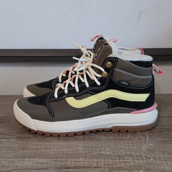 Vans Shoes - Vans Ultrarange EXO Hi MTE Women's Water Repellent Shoes Sneakers Size 7.5